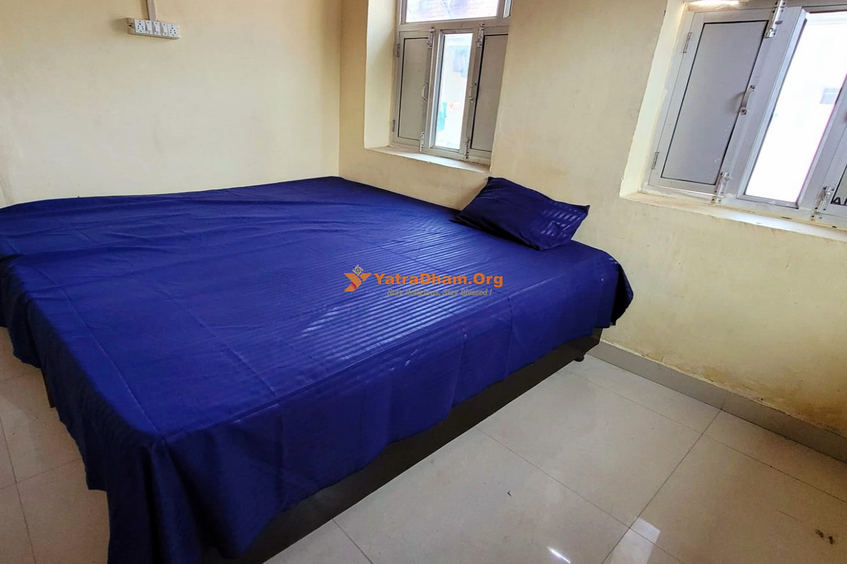 Vyas Ji Atithi Bhavan Barsana 2 Bed Room
