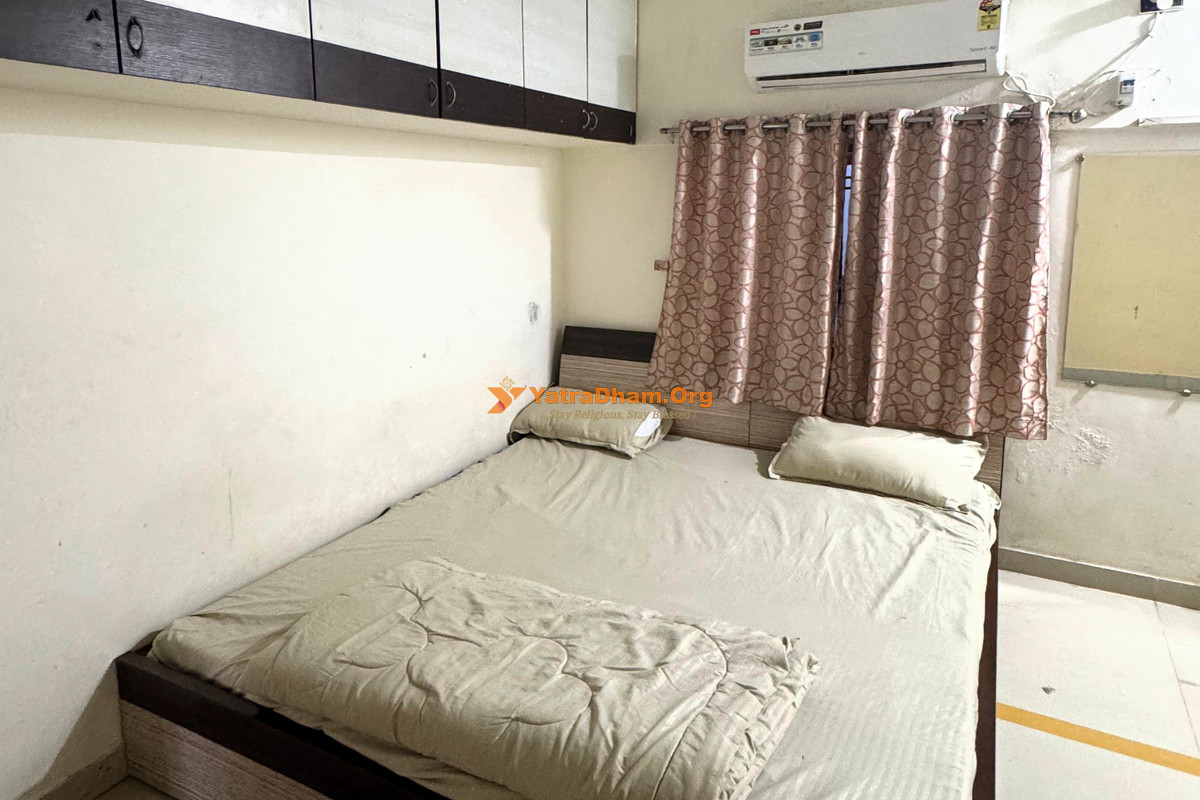 Shree Kashtbhanjan Guest House Sarangpur 2 Bed Room