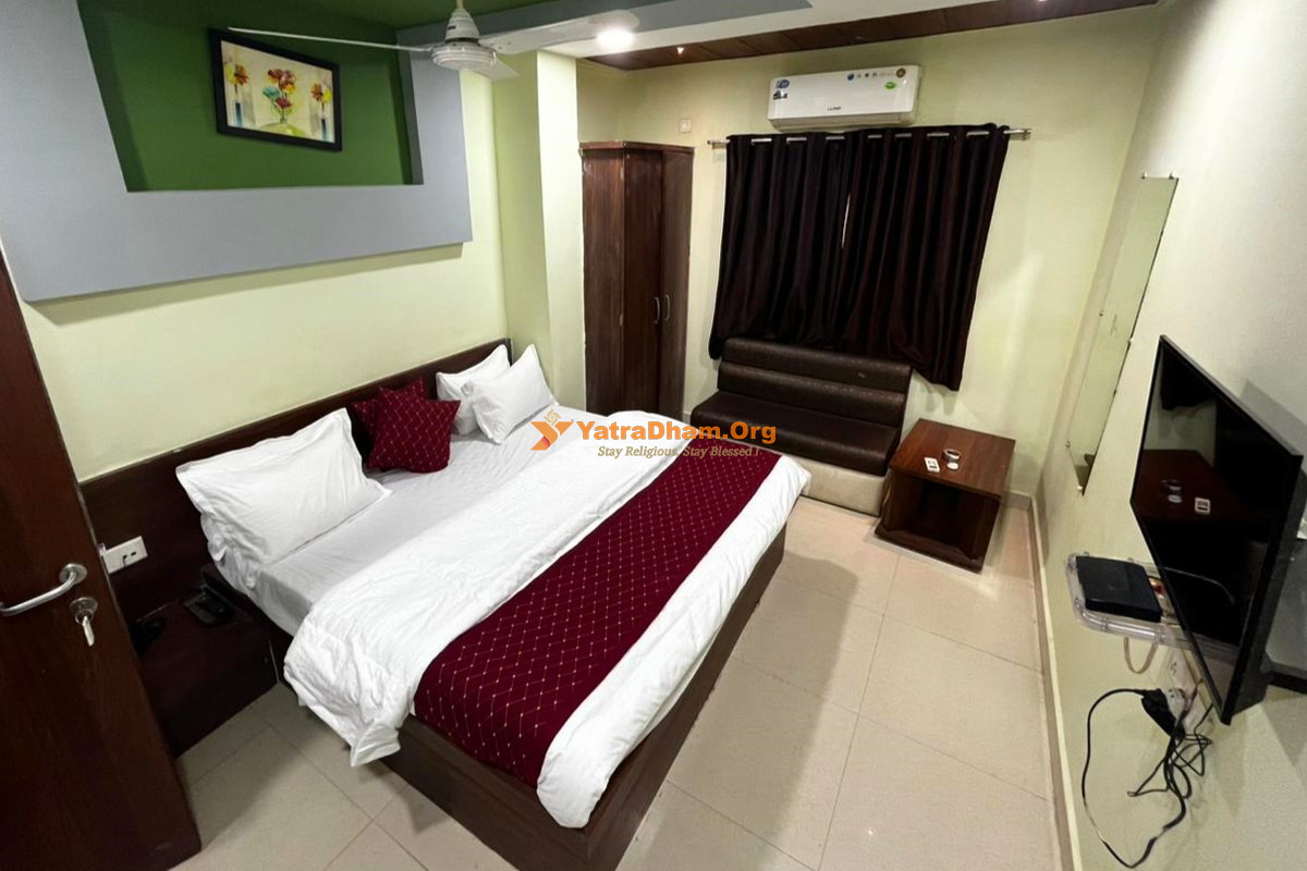 Hotel Ashutosh Mandsaur 2 Bed Room