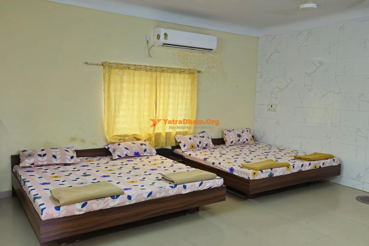 Triveni Sangam Atithigruh Somnath 4 Bed Room