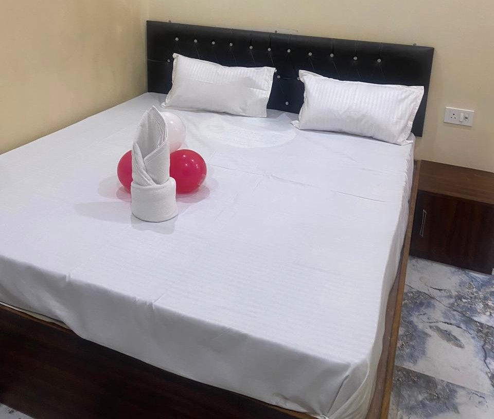 Hotel Shivanan Varanasi Room
