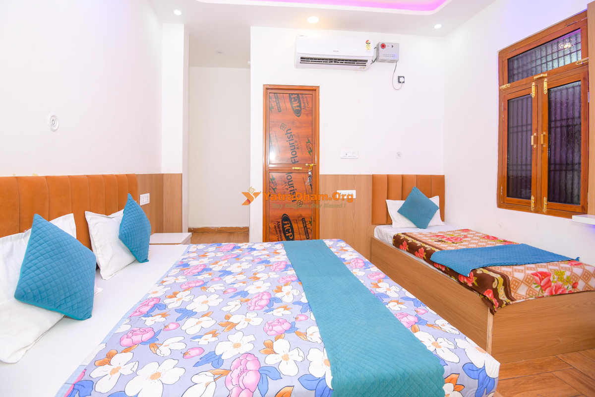 Ayodhya Diamond Guest House 3 Bed Room View