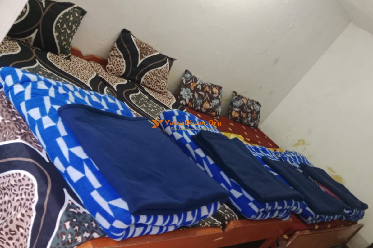 Leela Mahadev Guest House Kedarnath 4 Bed Room View