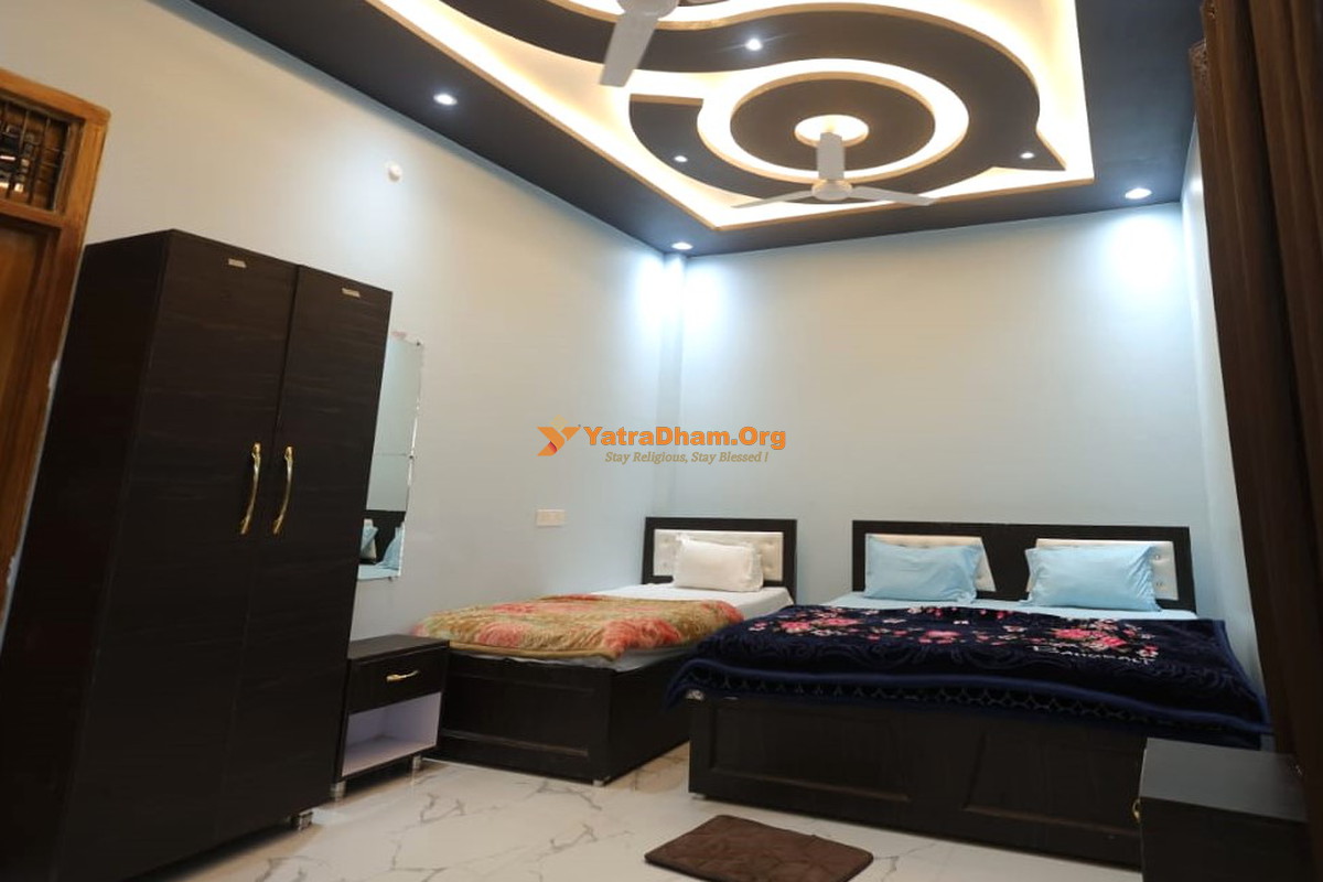 New Kaka Palace Ayodhya Room