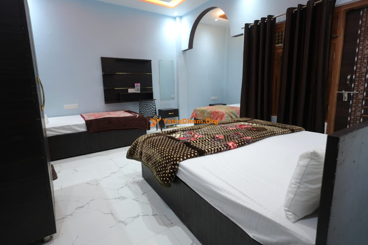 New Kaka Palace Ayodhya Room