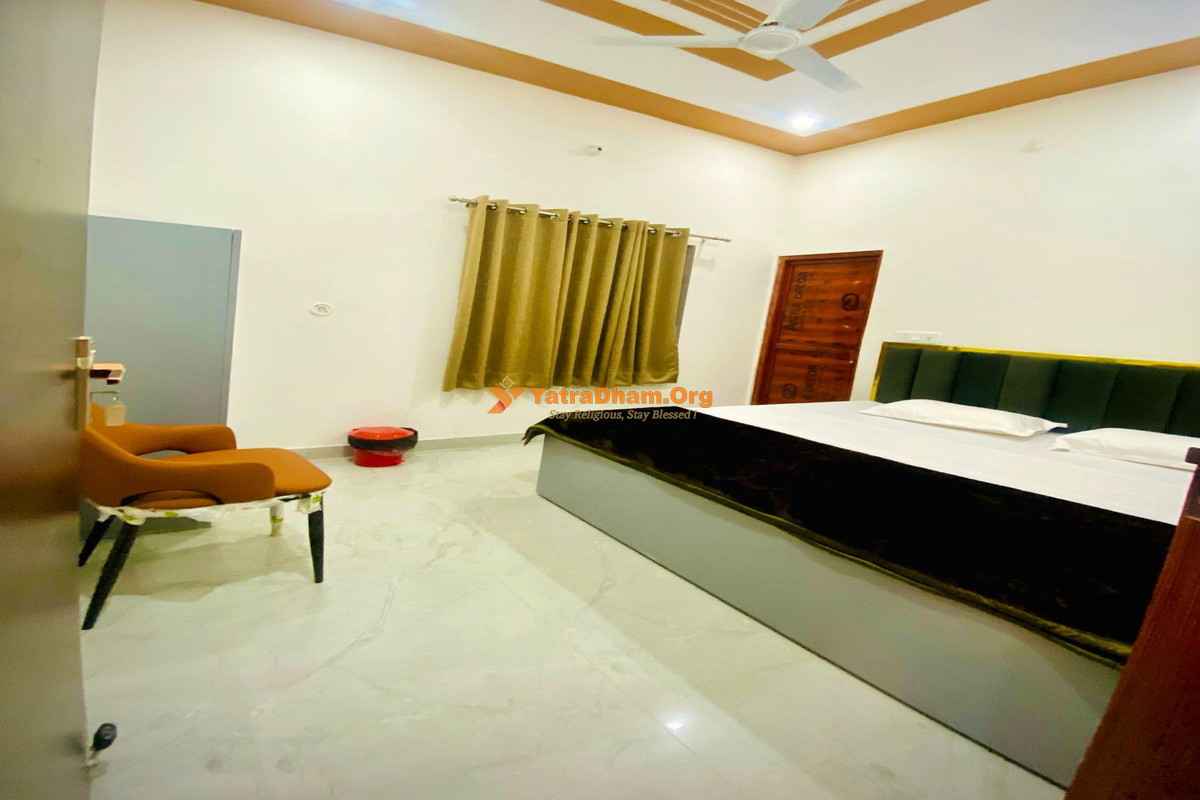 Shiva Homestay Ayodhya Building