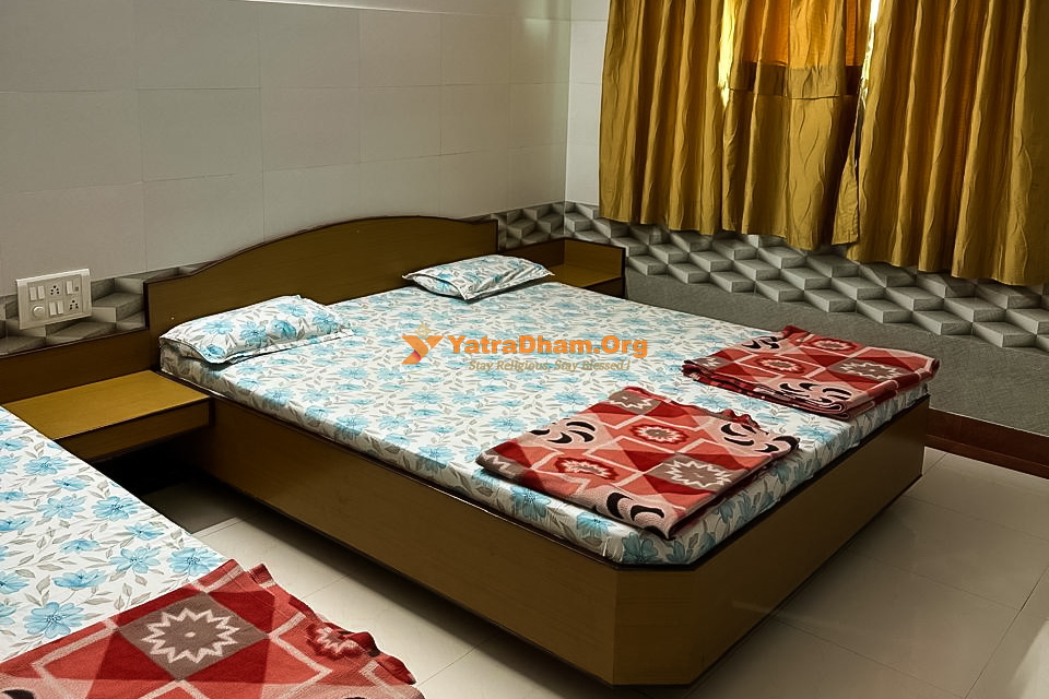 Balaji Bhavan Dwarka 3 Bed Room