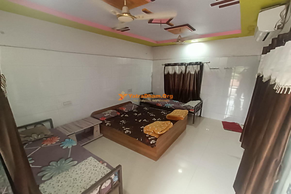 Shree Swaminarayan Mandir Virpur Room