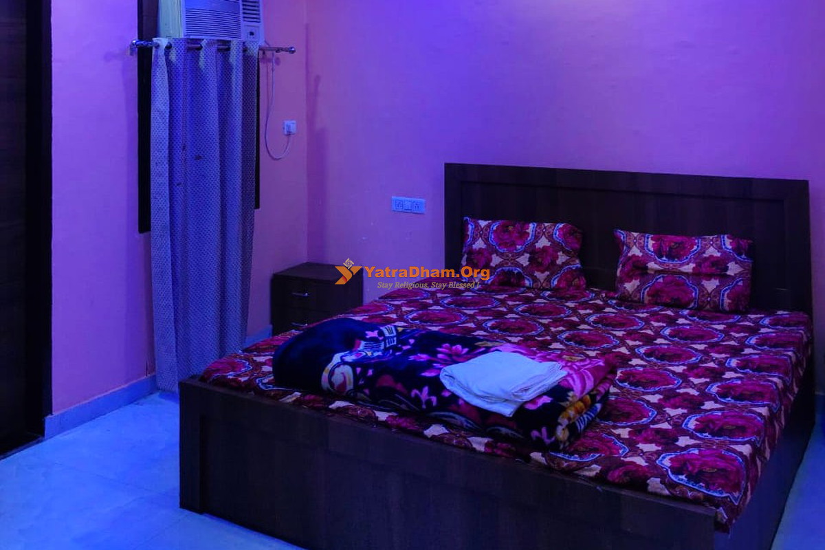 Shree Raman Lal Sharma Atithi Seva Sadan Gokul (Mathura) Room