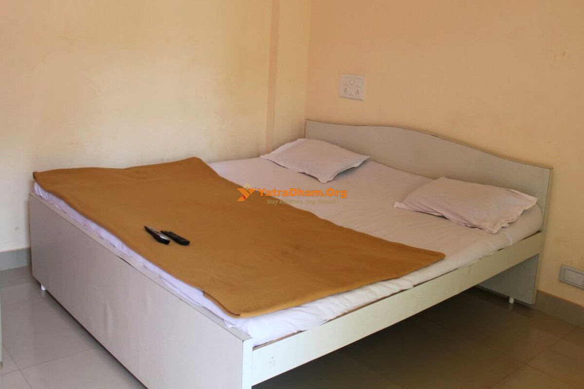 Center Point Residency Ganpatipule 2 Bed Room