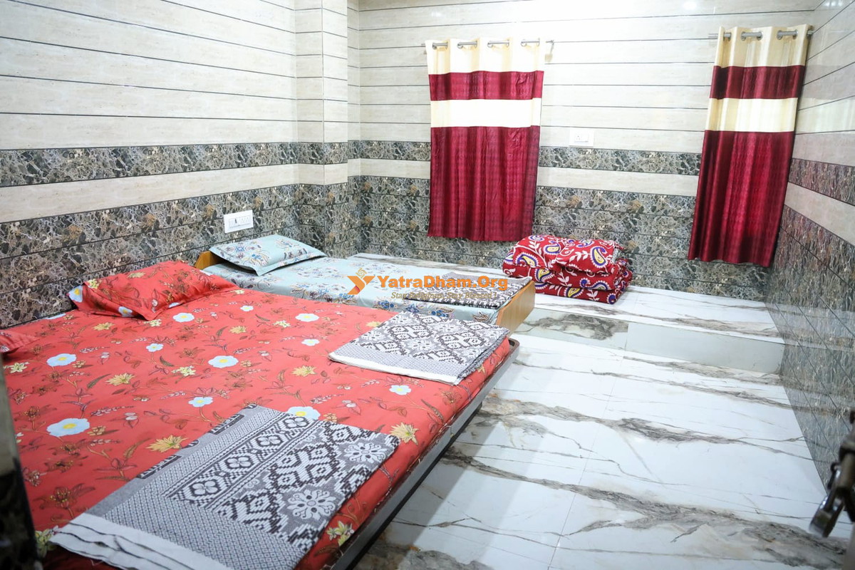 Shri Mannarayan Dharamshala Somnath Room