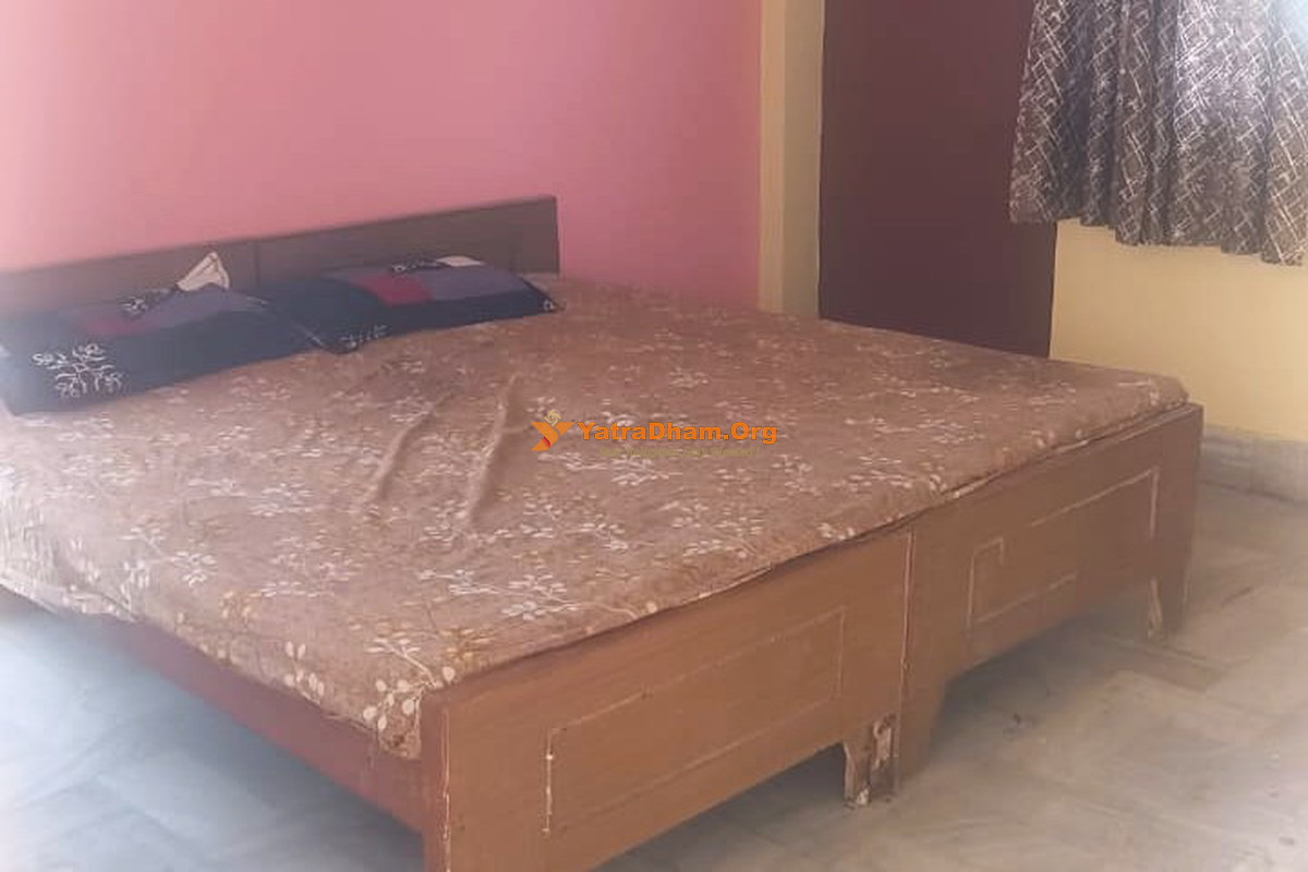 Shri Hari Varishta Jan Sewa Niketan And Sansthan Agra Room