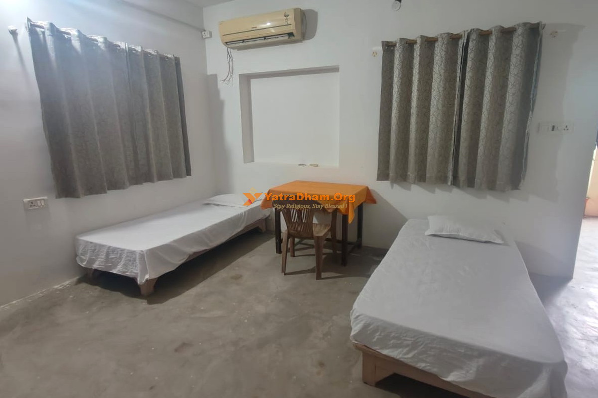 Siddhartha Compassion Trust Bodh Gaya Room