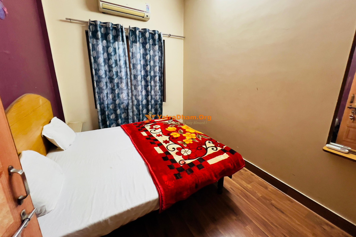 Anand Kunj Hotel Nathdwara 2 Bed Room