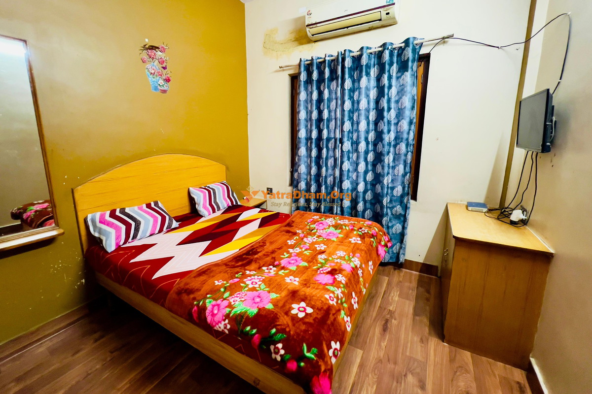 Anand Kunj Hotel Nathdwara 2 Bed Room