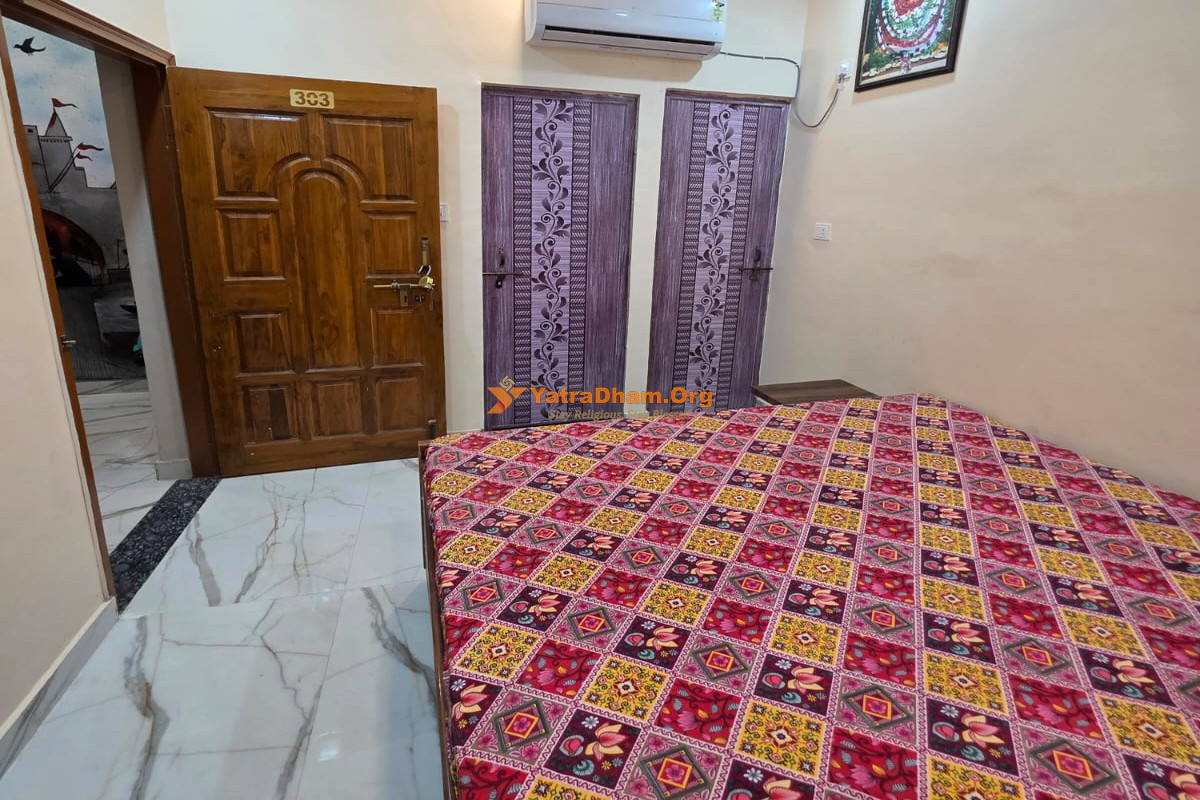 Shri Chintamani Ganpathi Ashram 2 Bed Room