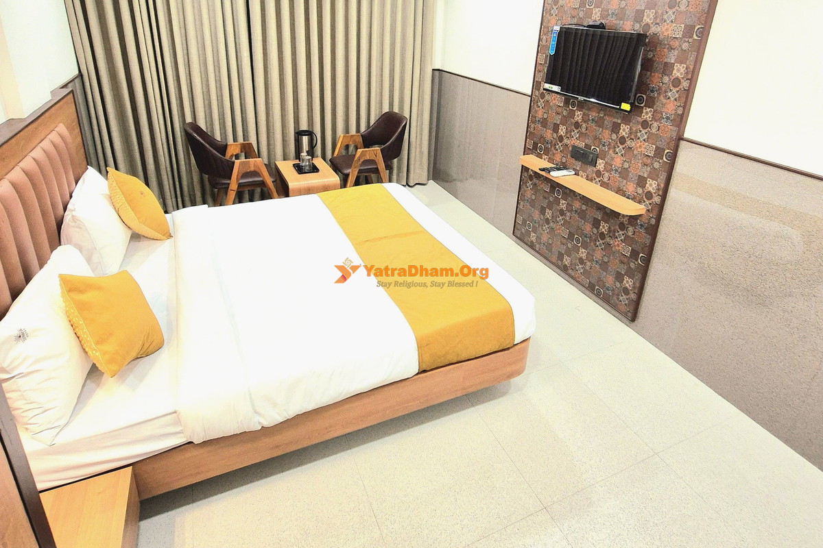 Hotel Sunrise Dwarka 2 Bed Room