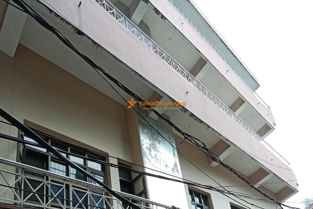 Brijeshwari Devi Yatri Sadan Kangra Building View