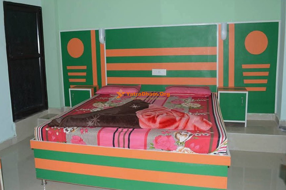Hotel Royal Inn Chintapurni 2 Bed Room