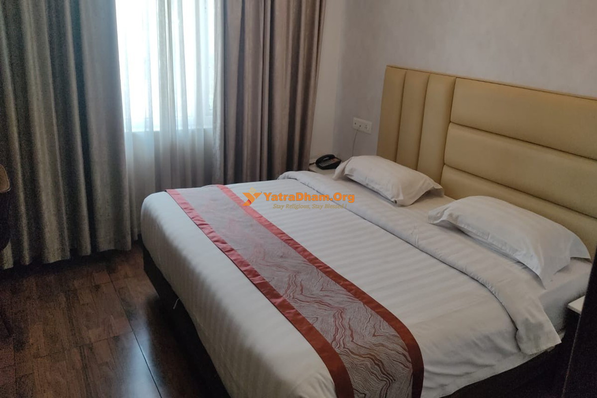 Hotel CR Grande Madurai Room