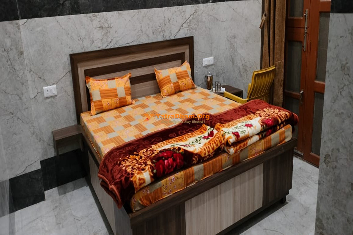 Shri Ramanuj Padachhaya Ayodhya Room