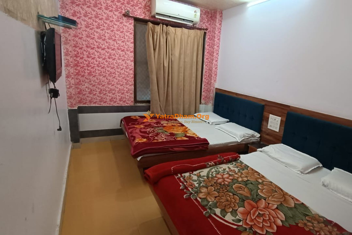 Hotel Hari Darshan Nathdwara 4 Bed AC Room View 