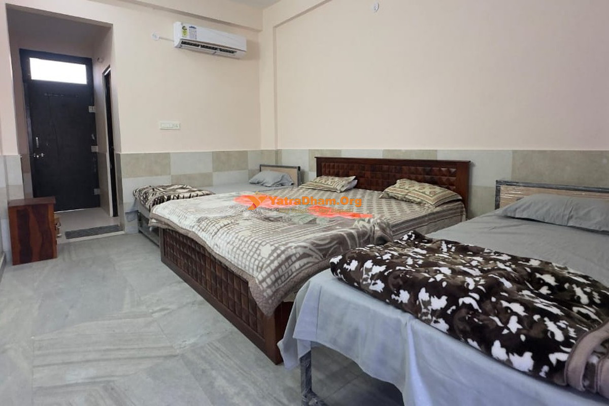 Shri Akhil Bhartiya Acharya Brahmin Dharamshala Pushkar Room View