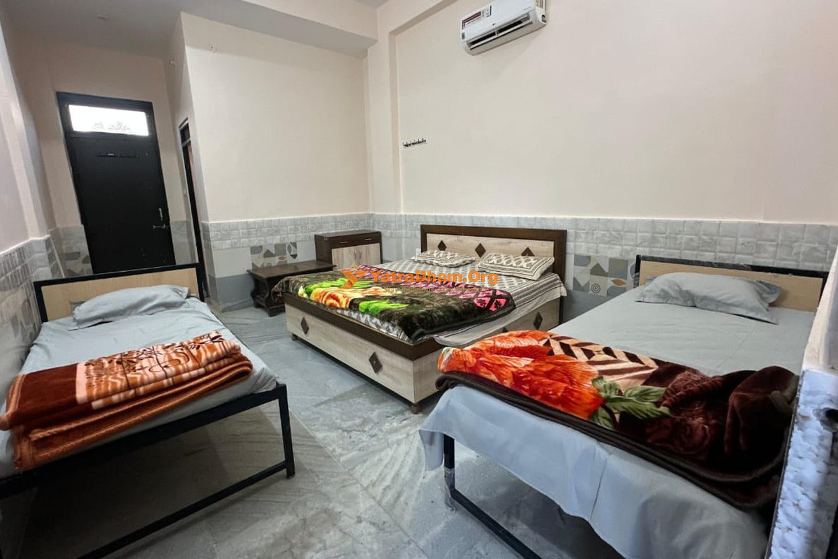 Shri Akhil Bhartiya Acharya Brahmin Dharamshala Pushkar Room View