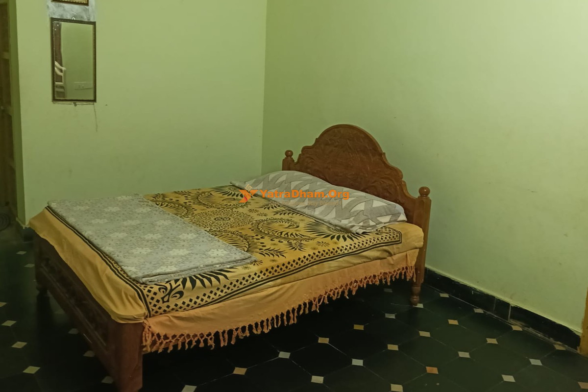 Akhila Bharatheeya Brahmana Karivena Nityannadana Satram - Mahanandi 2 Bed AC Room View