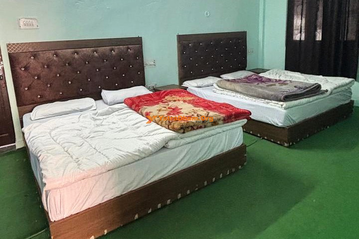 Hotel New Siddharth Joshimath 4 Bed Room View