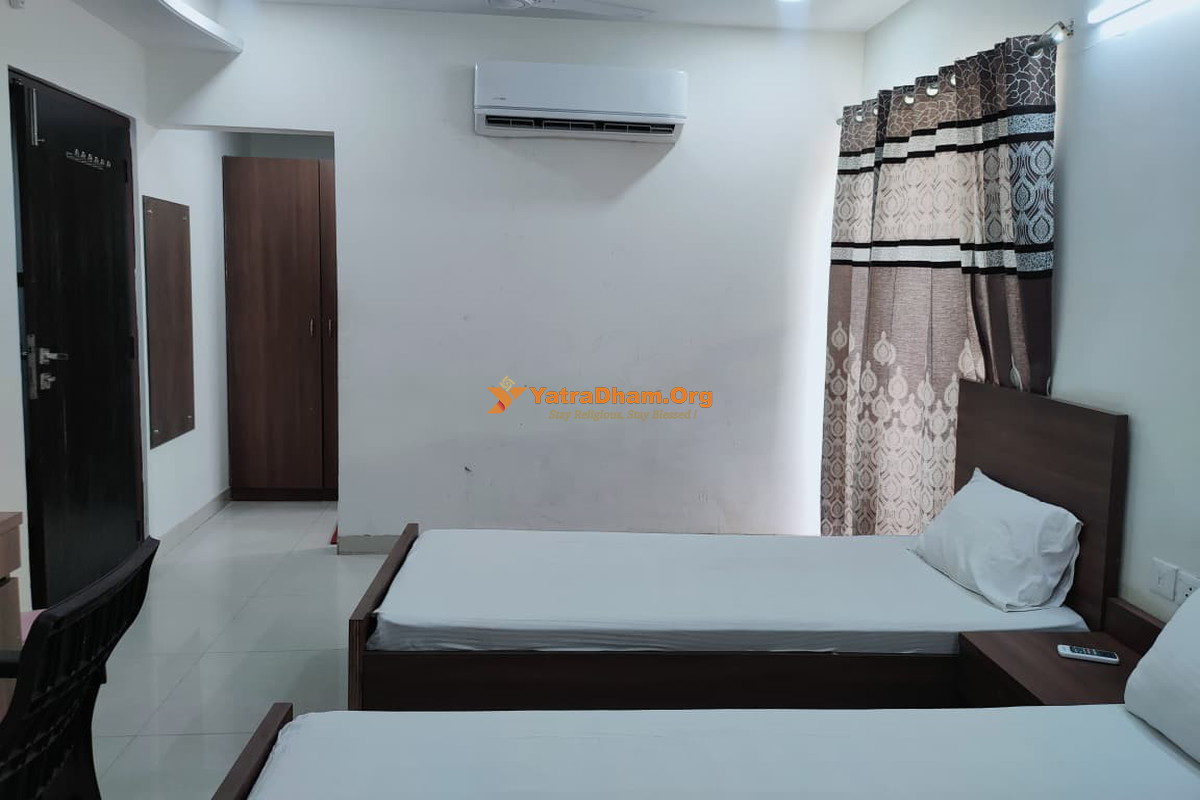 Gokul Dham Vrindavan 3 Bed Room View