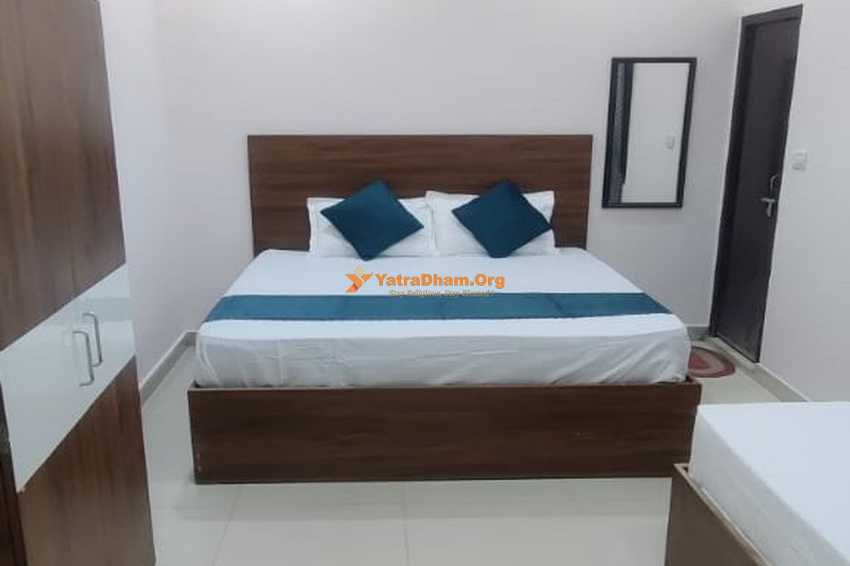 Hotel Shivay Varanasi 3 Bed Room View