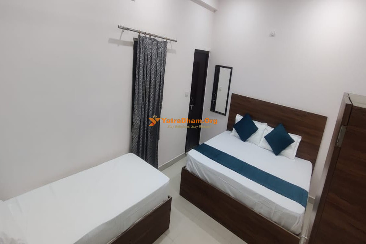 Hotel Shivay Varanasi 3 Bed Room View