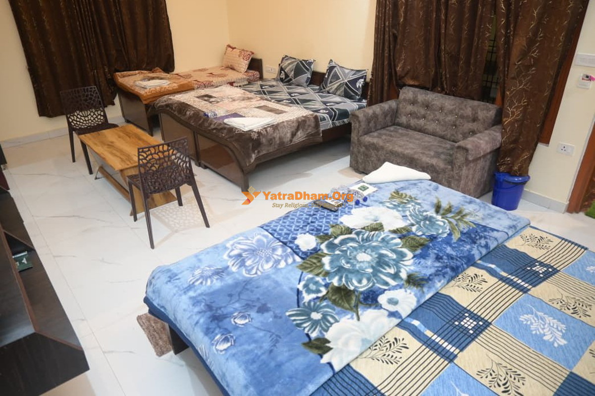Kaka Homestay Ayodhya 5 Bed Room View