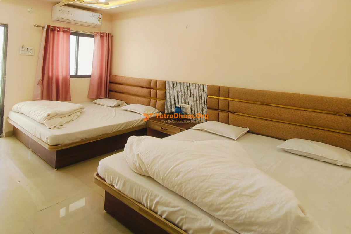 Trilokeshwar Mahadev Guest House Ujjain 4 Bed Room View