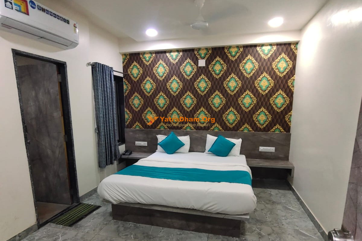 Hotel Thaker Inn Dwarka 2 Bed Standard AC Room