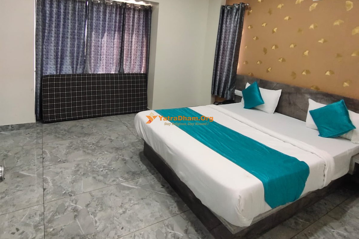 Hotel Thaker Inn Dwarka 2 Bed Standard AC Room