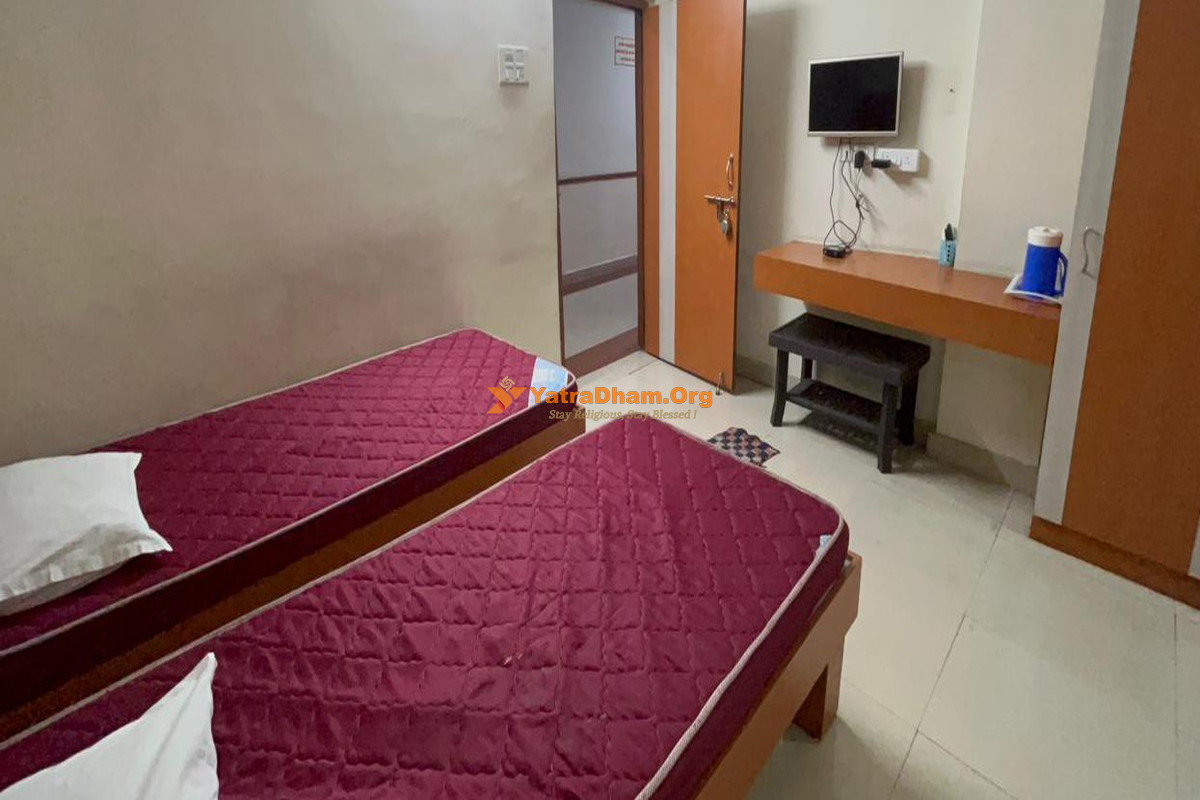 Vasavi Guest House Hyderabad 2 Bed Room