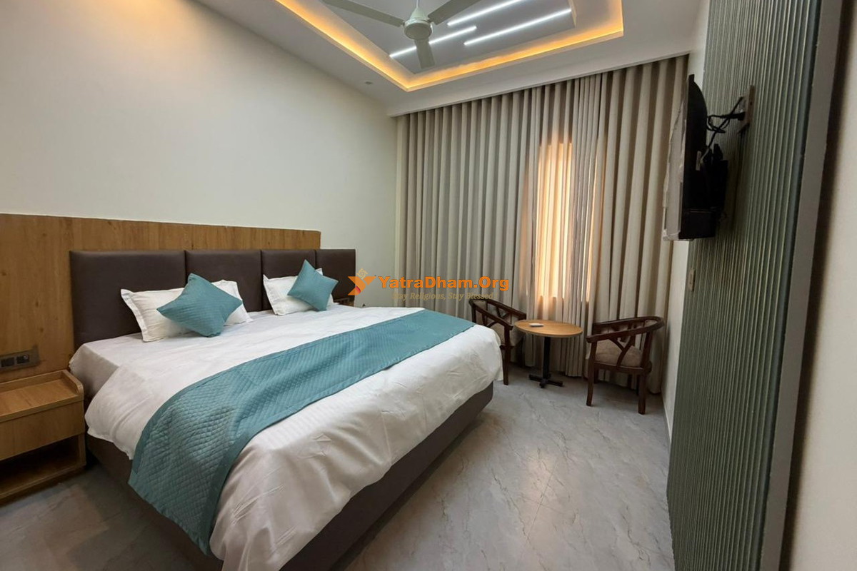 Hotel Kanta Kuteer - Barsana 2 Bed Room View