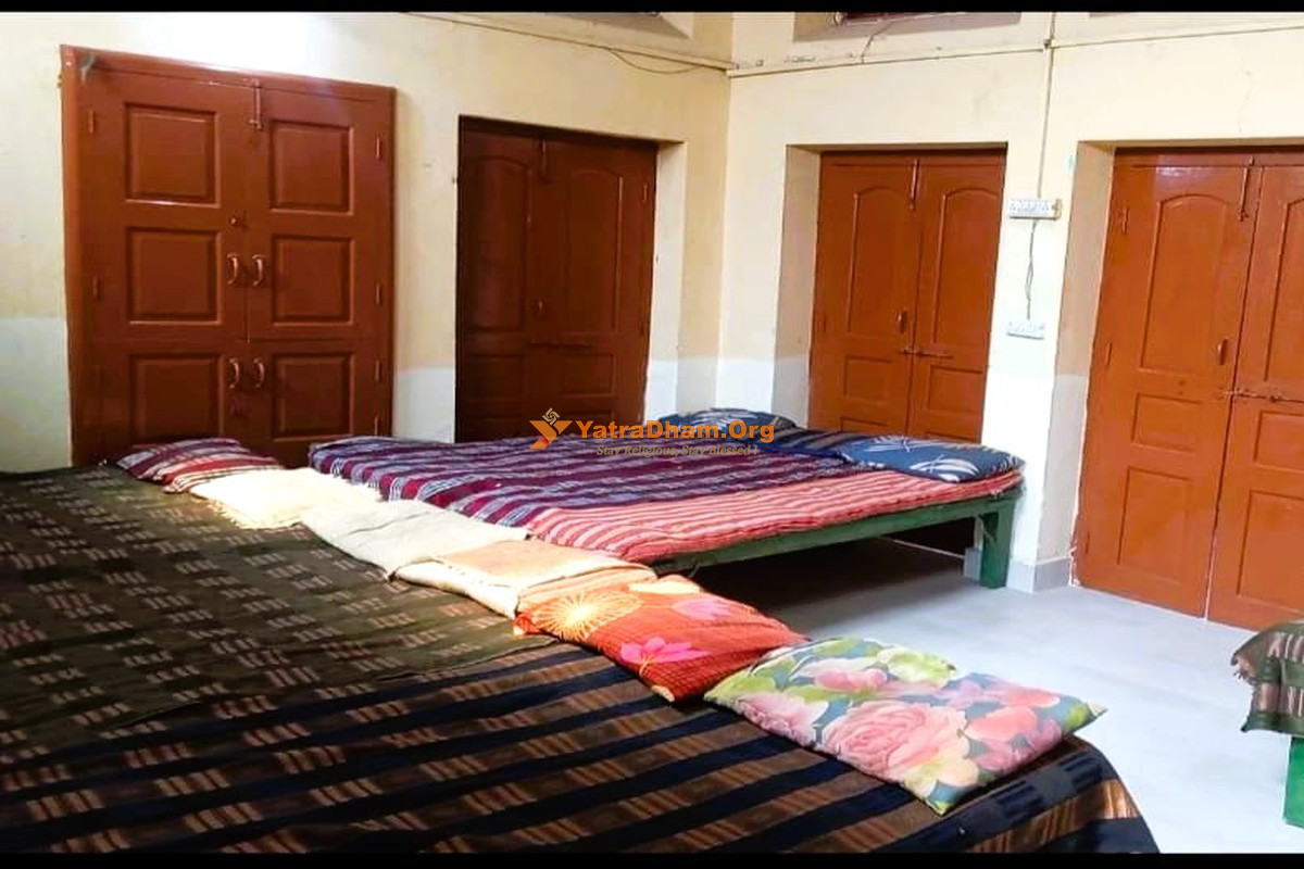 Yugal Vihar Yatri Niwas Vrindavan Room
