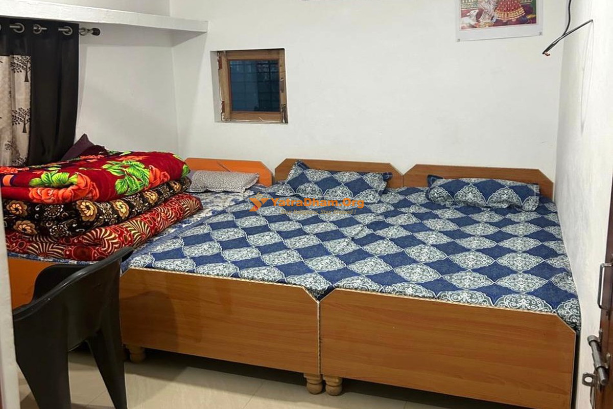 Hotel Brahma Kamal Phata (Kedarnath Road) 4 Bed Room