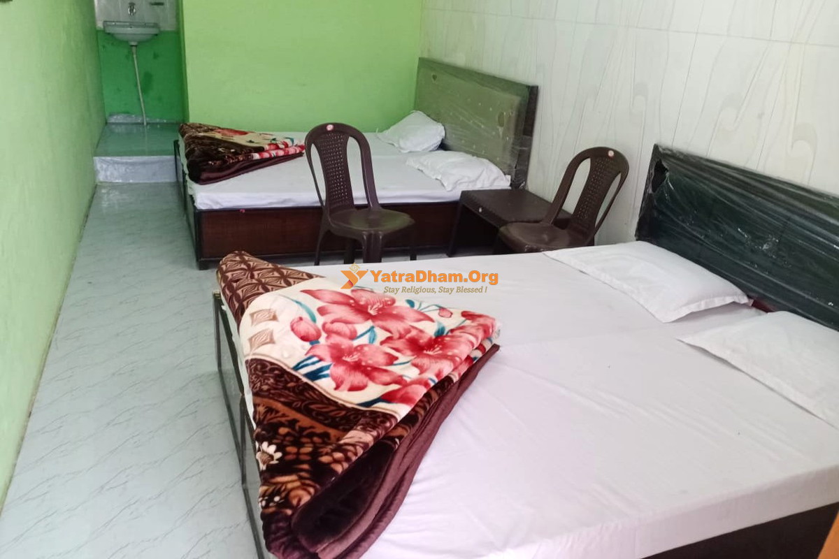 Hotel Bharat Palace Barkot 4 Bed Room