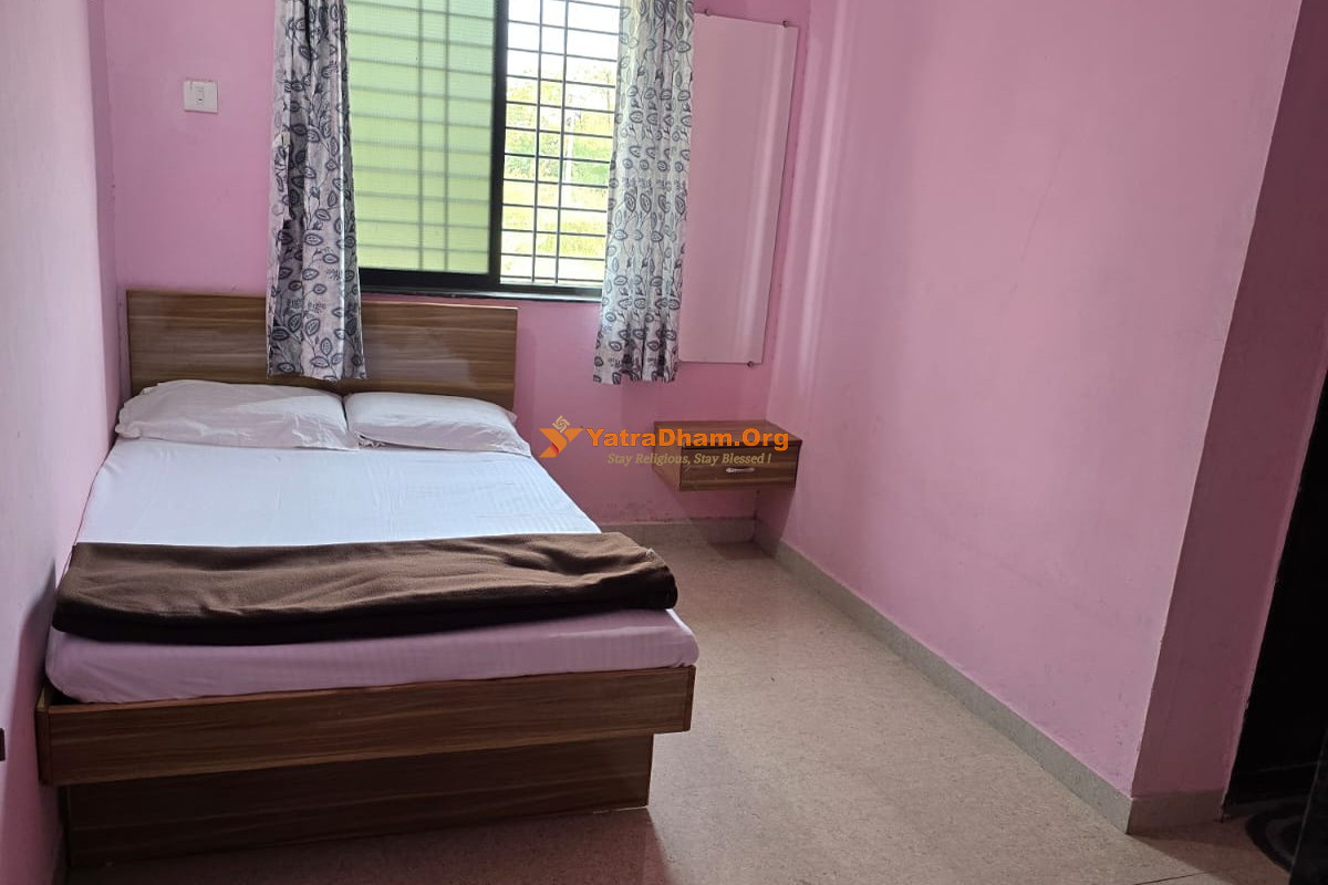 Shri Samarth Lodge Akkalkot 2 Bed Room